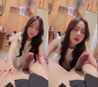 Cô nàng xinh đẹp tên Hà với kỹ thuật BJ tuyệt vời