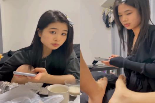 Thấy dương vật lớn là cười rạng rỡ